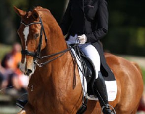 Ukrainian Anna Krishtopa on Ravelaire. 
