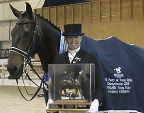 Kate Welten and Amajah win the 2013 New Zealand Young Riders Championships