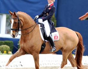 Laura Tomlinson on Mistral Hojris at the 2013 CDI Hagen :: Photo © Astrid Appels