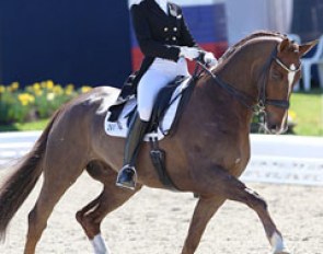Saskia Lieben-Seutter and Du Soleil at the 2013 CDI Hagen :: Photo © Astrid Appels