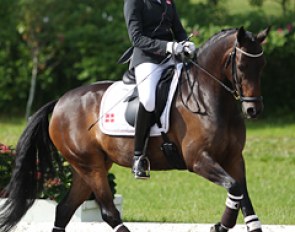 Victoria Vallentin on Rogild's Claire