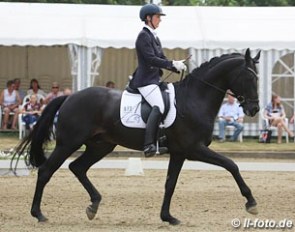 Stefanie Wolf and Rocky Lee at the 2013 Munster-Handorf Bundeschampionate qualifier :: Photo © LL-foto