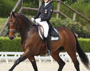 Swedish Sofie Andersson on Donna Samba