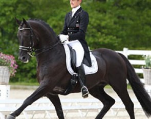 Edward Gal and Voice at the 2013 CDI Roosendaal :: Photo © Astrid Appels