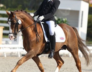 Ruth Hole on Bernwode Brokat