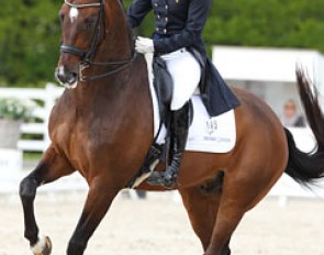 Jonna Schelstraete on Liebling II (by Lorentin)