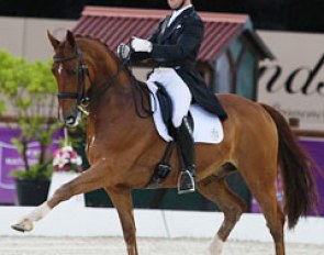 Anders Dahl is back in the show ring aboard his fiancee Fiona Bigwood's Wie Atlantico