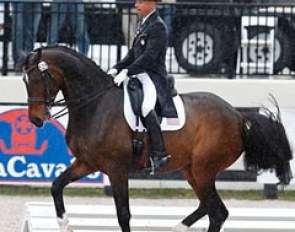 Steffen Peters and Legolas win the CDI5* Wellington Grand Prix :: Photo © Sue Stickle