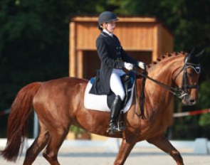 Emilie Guillon on Rose The