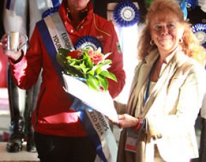 German JR/YR chef d'equipe Marie Schierhölter-Otte with judge Barbara Ardu
