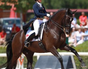 Swiss Estelle Wettstein and Friedrich der Grosse had some issues with the canter strike off and left pirouette but the tempi changes were great