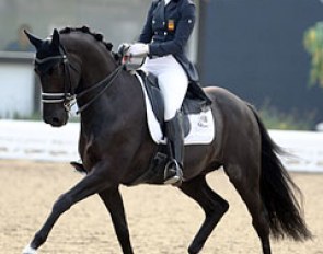 Morgan Barbançon made her come back with Painted Black after 20 months. The horse showed off his rhythmical piaffe-passage work but often got behind the vertical and there was some mistakes in canter