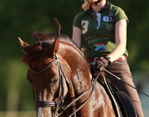 Leonie Richter schooling Babylon