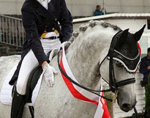 2014 Swiss Grand Prix Dressage Champion Anna-Mengia Aerne-Caliezi pats Raffaello Va Bene :: Photo © SM Dressur