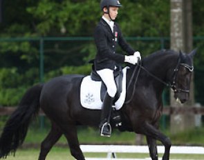 Lars Burgler on Cristal Noir Primo