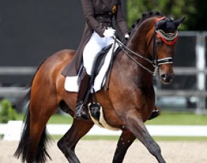 Julie de Deken and Lucky Dance