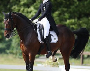 Jennie Larsson's Zircoon Spring Flower refused to piaffe and kicked to the spur twice