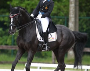 Noa Moermans on Beach Boy van de Zuuthoeve
