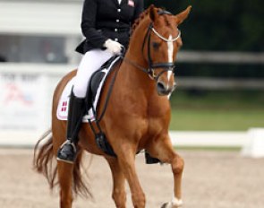 Karoline Rohmann on Adriano B