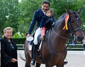Jaime Baselga and Maria Jose Alvarez with big tour winner Jose Antonio Garcia Mena on Batuta at the 2014 CDI Madrid :: Photo © Top Iberian