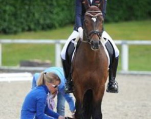 Maike Mende is coached by Helen Langehanenberg