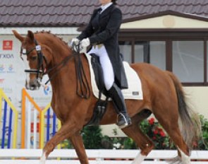 Anna Bugayan on Halphina 
