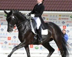 Anna Serova on Pergam