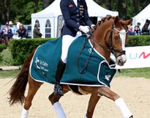 Maike Mende on Desert Rose
