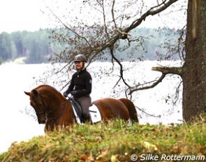 Anna von Wendt and Denzel at Björkboda in Finland :: Photo © Silke Rottermann
