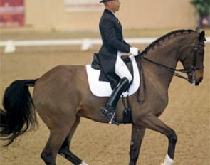 Steffen Peters and Legolas at the 2015 CDI-W Burbank :: Photo © Terri Miller