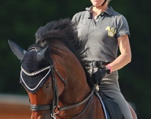 Stephanie Brieussel on Amorak :: Photo © Astrid Appels
