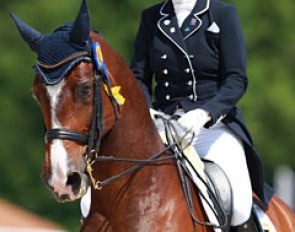 Françoise Hologne-Joux and Warhol at the 2015 CDI Compiegne :: Photo © Astrid Appels