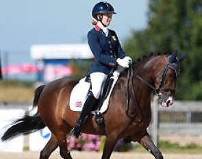 Rebecca Bell on Valido's Sunshine