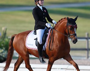 Karoline Rohmann on Adriano B