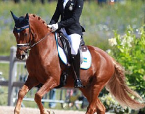 Swedish Ella Viebke on the talented mover Drink Pink