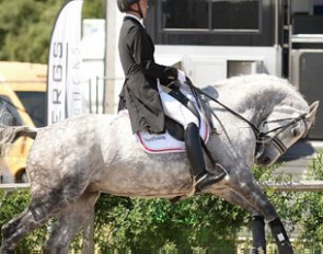 Andreas Helgstrand warming up Torveslettens Stamina at the 2015 CDIO Falsterbo :: Photo © Crispin Johanssen