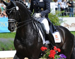 Jennifer Hoffmann on Rubinio