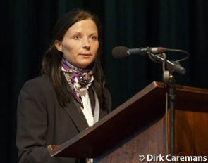 Carina Mayer :: Photo © Dirk Caremans