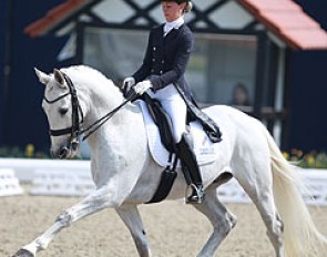 Claudia Dorpmans on Tin Tin
