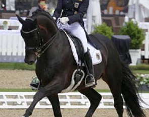 Jessica von Bredow-Werndl on Unee BB