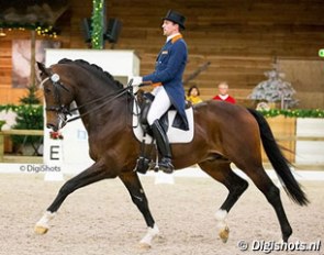 Tommie Visser and Bojengel at the 2015 CDI Roosendaal Indoor :: Photo © Digishots