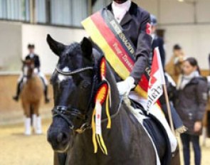 Nele Löbbert and Rocky win the 2015 German Developing Pony Rider Championship