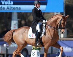 Pierre Volla on Badinda Altena (by Tolando x Goodtimes)