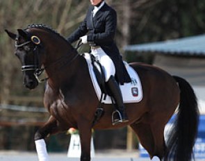 Ursala Wagner on Rubin Noir (by Ricardos x Rheinblick)