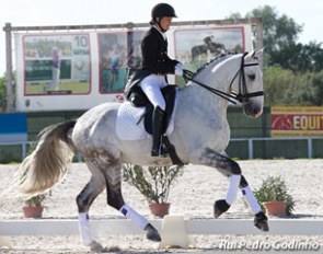 Sarah Warne on Batialo at the 2015 CDI Vilamoura :: Photo © Rui Pedro Godinho