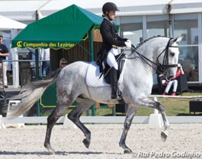 Sara Warne and Batialo at the 2015 CDI Vilamoura :: Photo © Rui Pedro Godinho