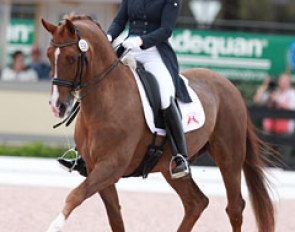 Eliane Cordia-van Reesema on Jewel's Adelante