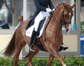 Eliane Cordia-van Reesema on Jewel's Adelante