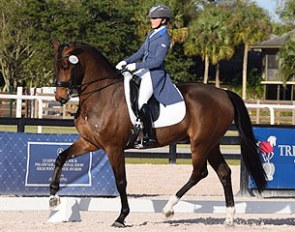 Susanne Hassler and Boitano win the Developing PSG practise test at the 2015 CDN Wellington :: Photo © Cory 'O Connor