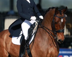 After spending time in California, Texas based young rider Ayden Uhlir is sponsored by Kimberly van Kampen to develop her career as a rider witj Sjapoer in Wellington. 